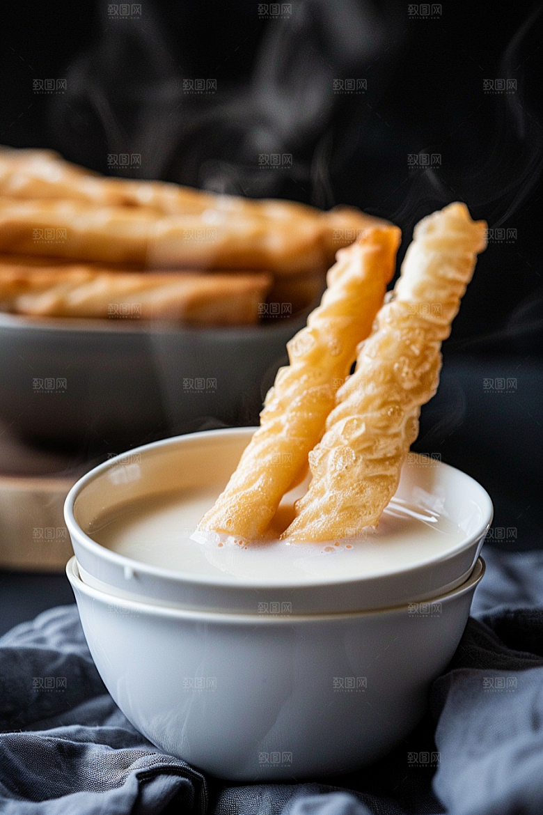 豆浆豆奶玻璃瓶谷物摄影图