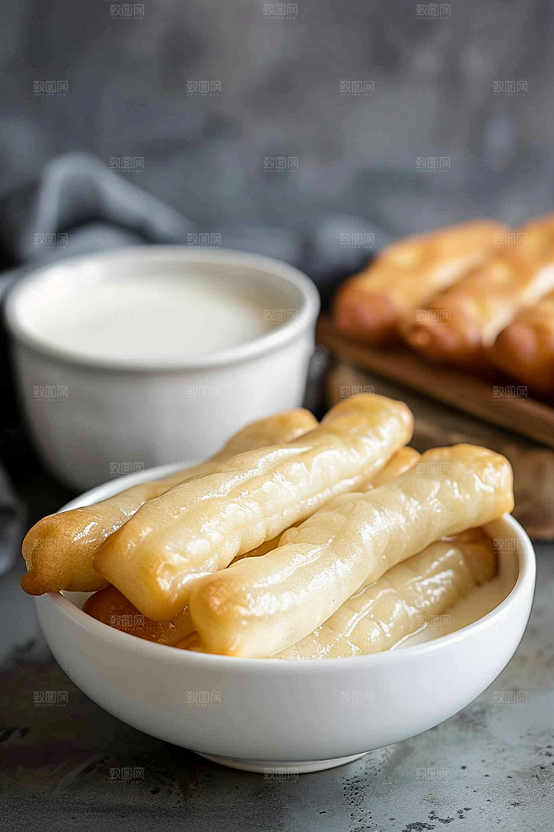 豆浆豆奶能量餐奶瓶摄影图