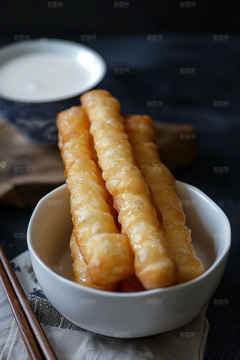 豆浆豆奶美食玻璃瓶摄影图