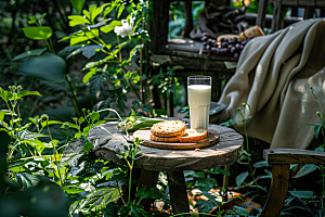 豆浆豆奶早餐奶瓶摄影图