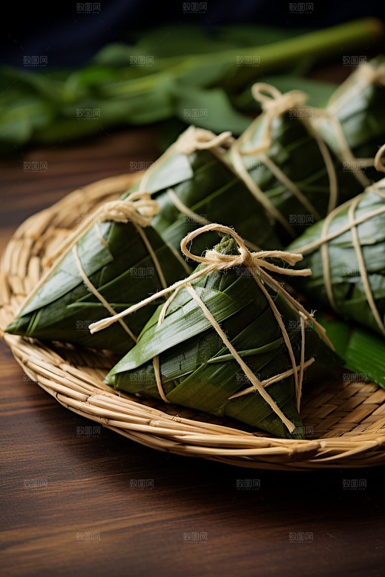 粽子传统美食粽叶摄影图