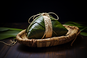 粽子包粽子传统美食摄影图
