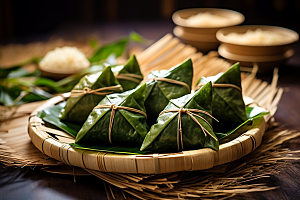 粽子包粽子传统美食摄影图
