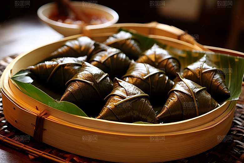 粽子传统美食粽叶摄影图