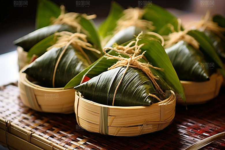 粽子传统美食粽叶摄影图