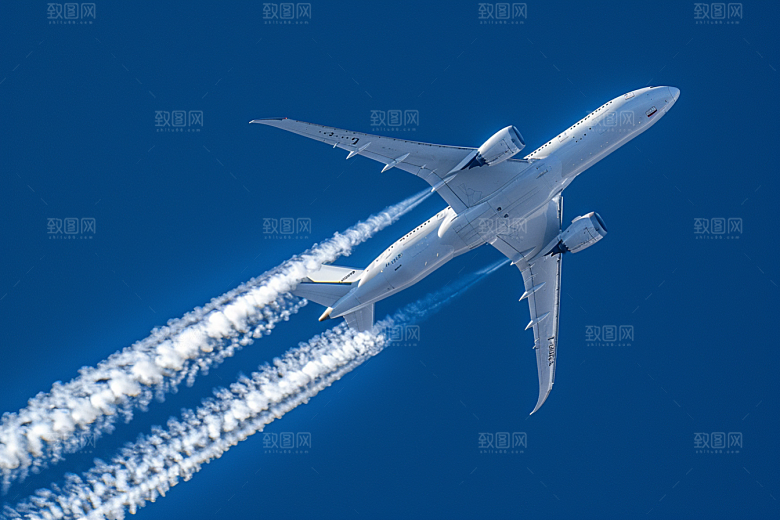 飞机飞翔高清航空摄影图