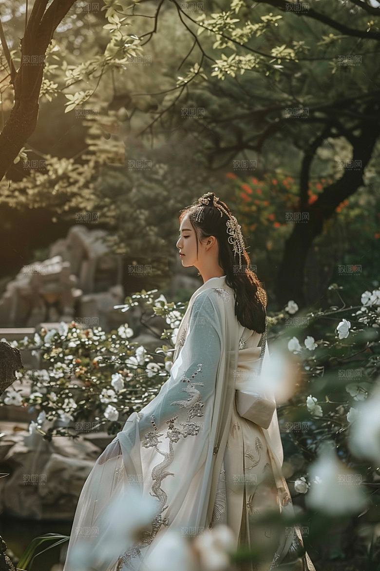 花卉汉服人物花丛唯美摄影图