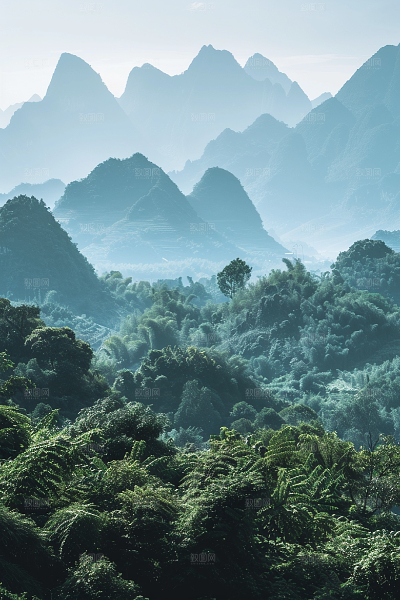 桂林山水自然喀斯特地貌摄影图