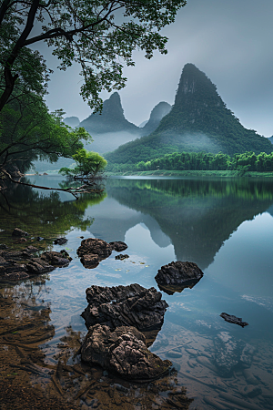 桂林山水喀斯特地貌唯美摄影图