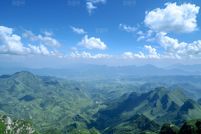 桂林山水旅游喀斯特地貌摄影图