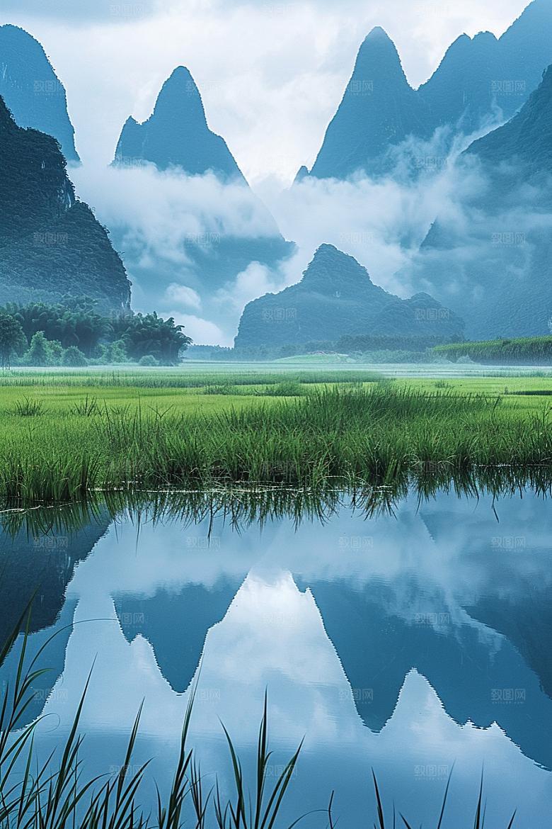 桂林山水喀斯特地貌精致摄影图