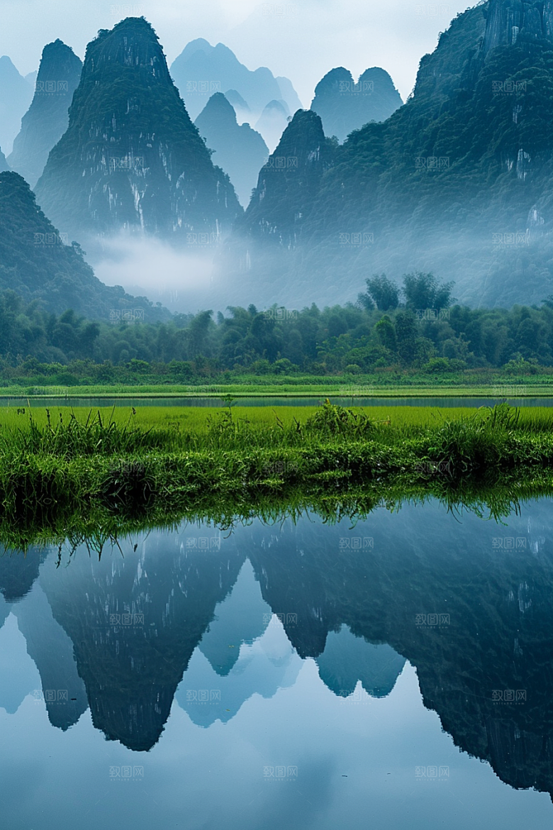 桂林山水喀斯特地貌风光摄影图