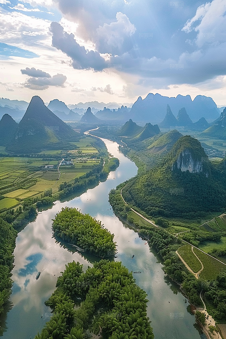 桂林山水阳朔漓江摄影图