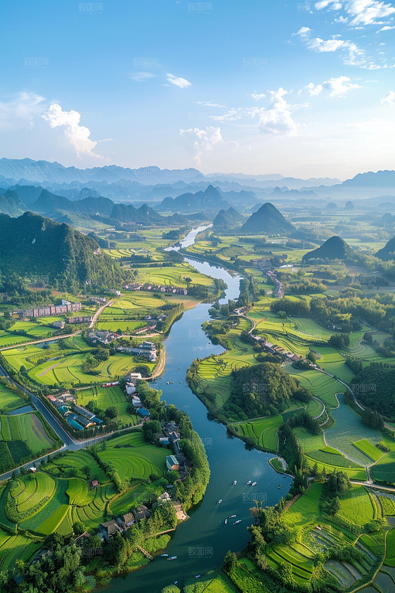 桂林山水喀斯特地貌旅行摄影图
