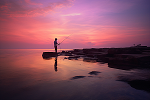 海边赶海落日海货摄影图