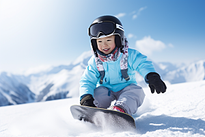 儿童滑雪锻炼可爱摄影图