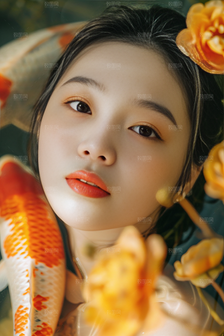 锦鲤汉服美女中国风传统素材