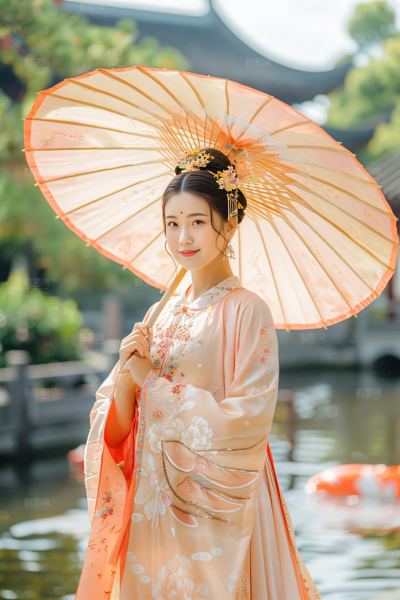 锦鲤汉服美女唯美优雅素材