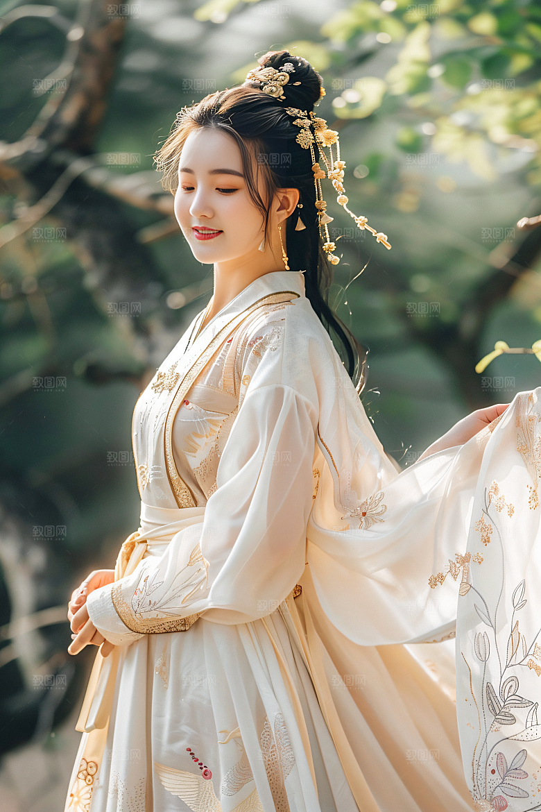 锦鲤汉服美女古风吉祥素材