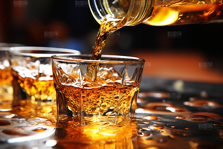 美酒酒具酒杯摄影图