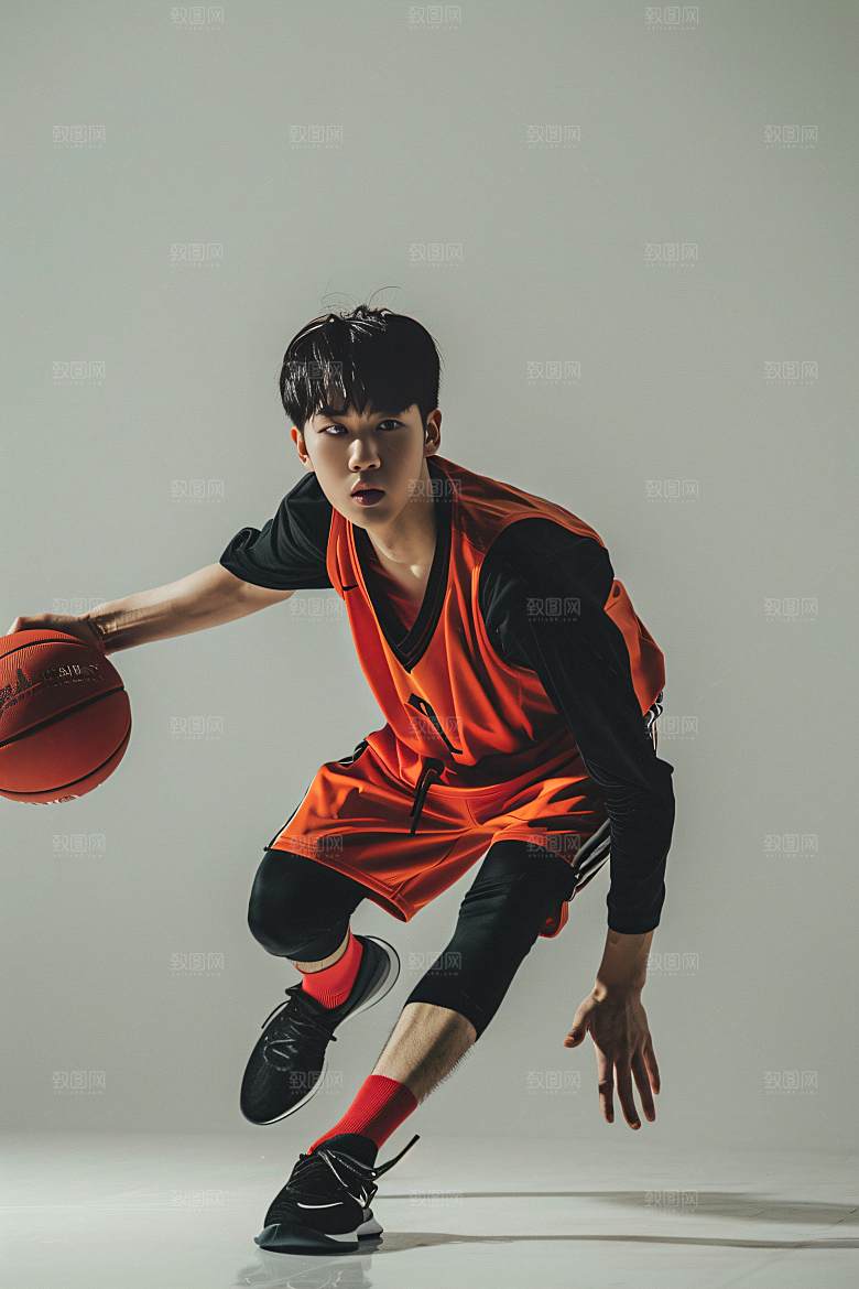 打篮球的人灌篮阳光摄影图