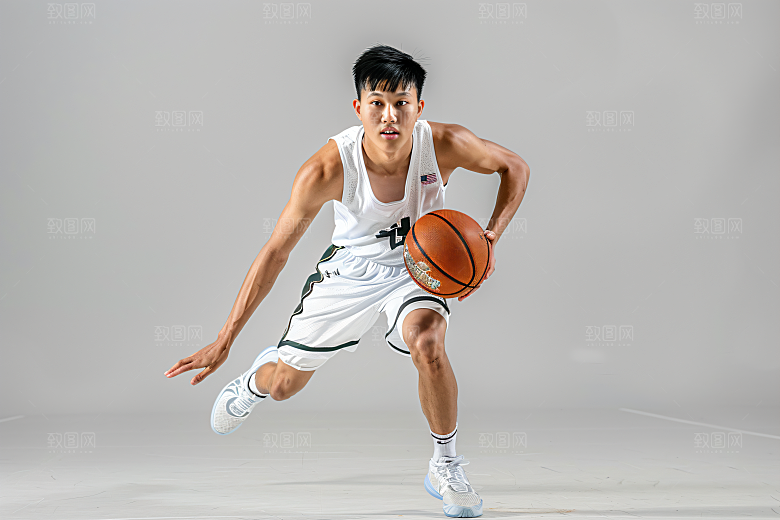 打篮球的人健身阳光摄影图