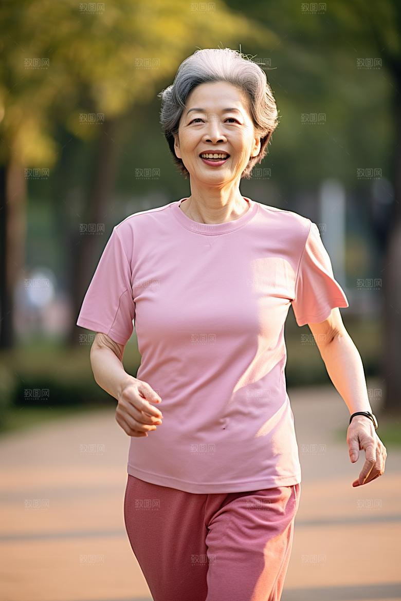 老年人锻炼夕阳红晨跑摄影图
