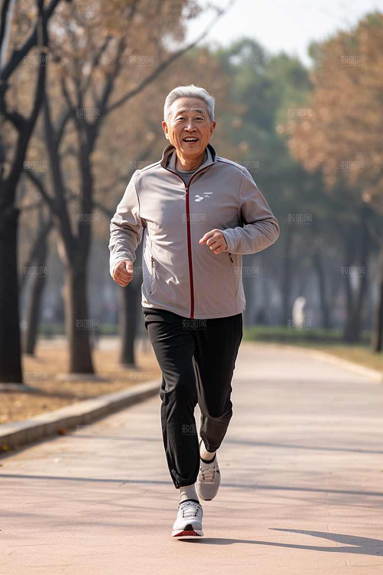 老年人锻炼人物夕阳红摄影图
