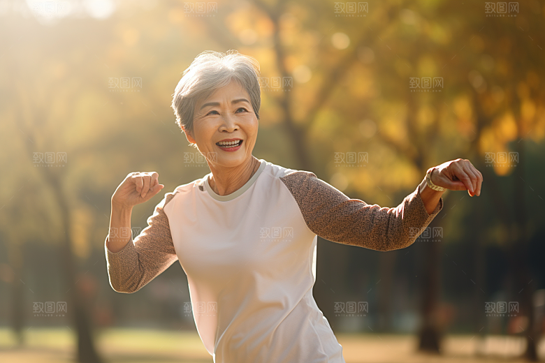 老年人锻炼晨练夕阳红摄影图