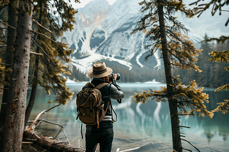 旅行人物自然游客摄影图