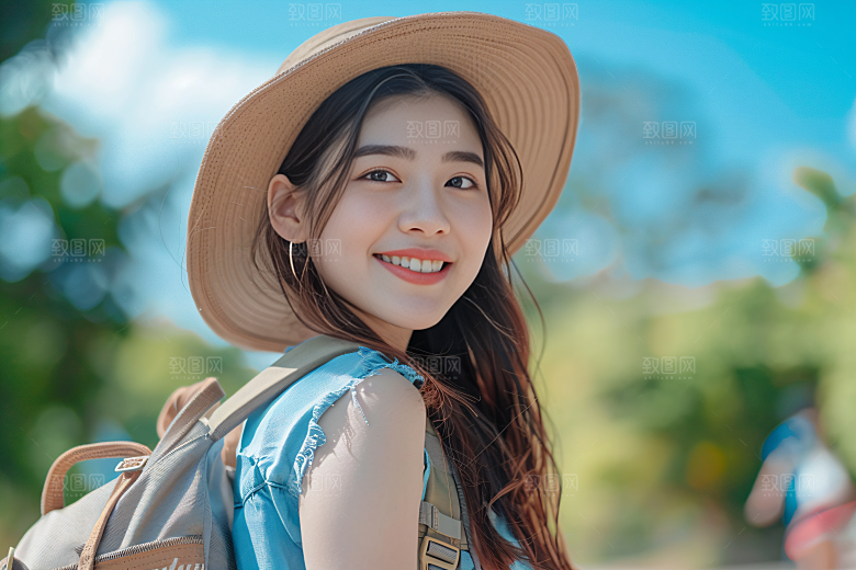 旅行人物清新彩色摄影图