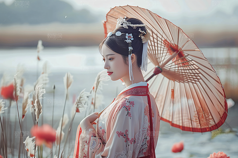 女生旅游背影美女自然素材