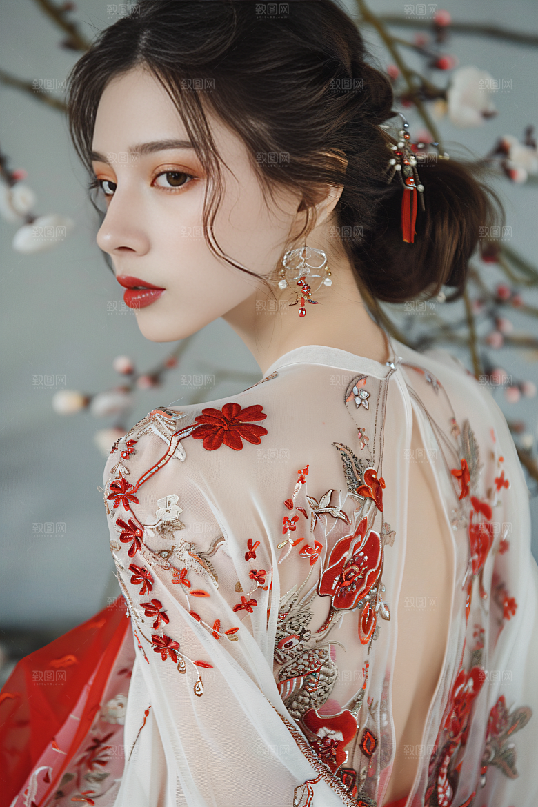 女生旅游背影美女自然素材