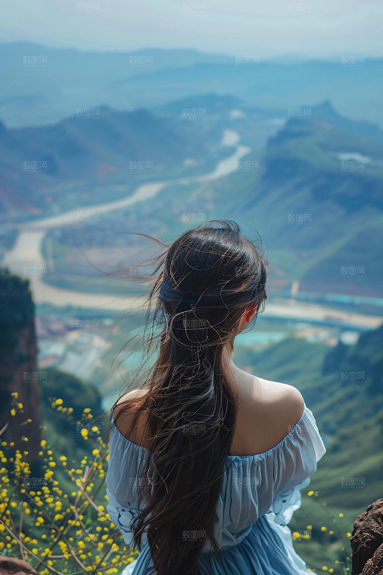 女生旅游背影高清唯美素材