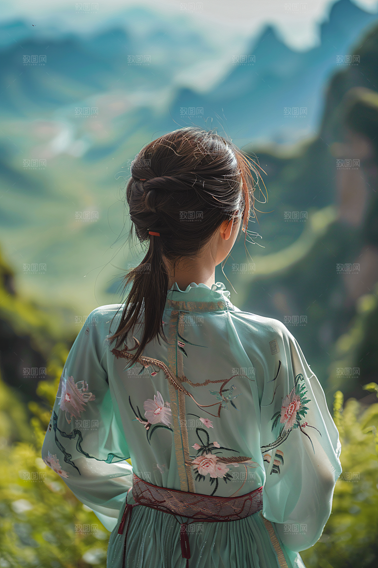 女生旅游背影节假日自然素材
