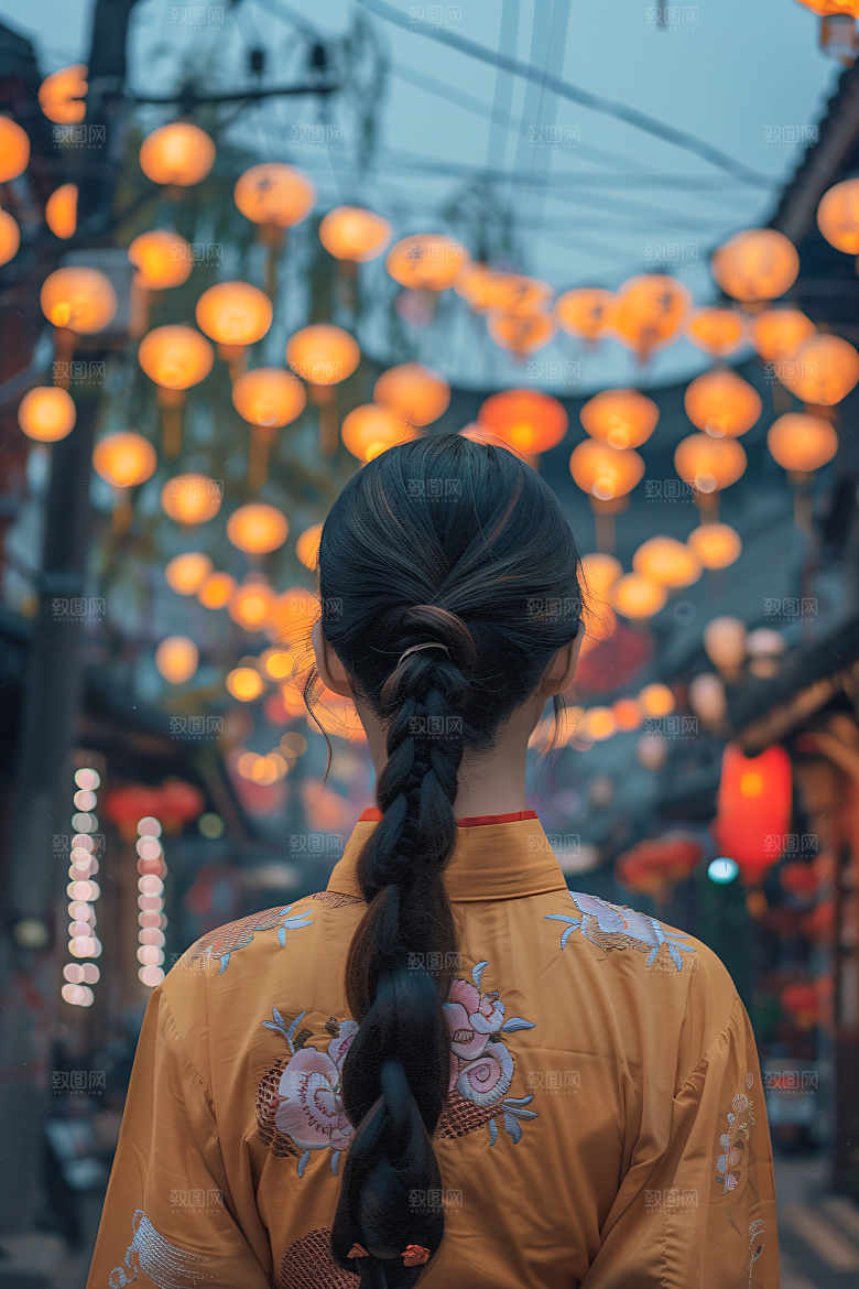 女生旅游背影旅游自然素材