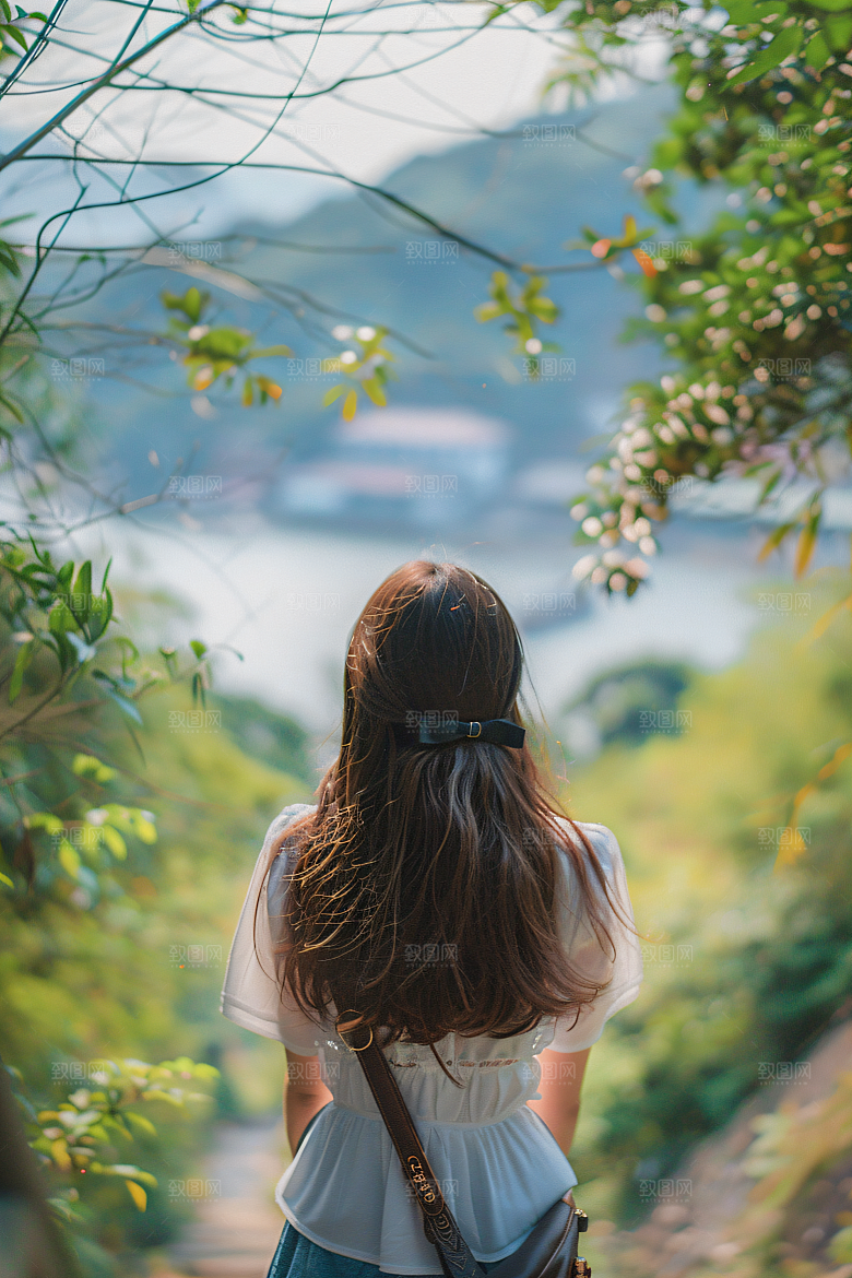 女生旅游背影旅游高清素材