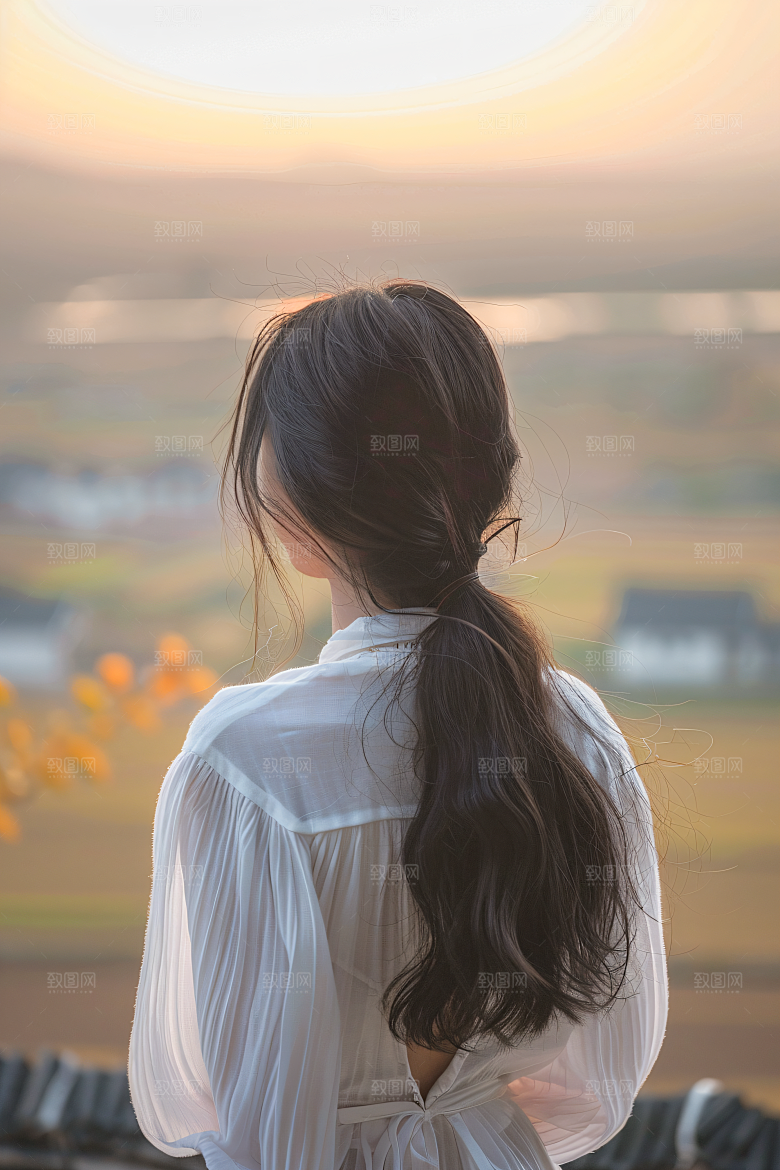 女生旅游背影节假日旅游素材