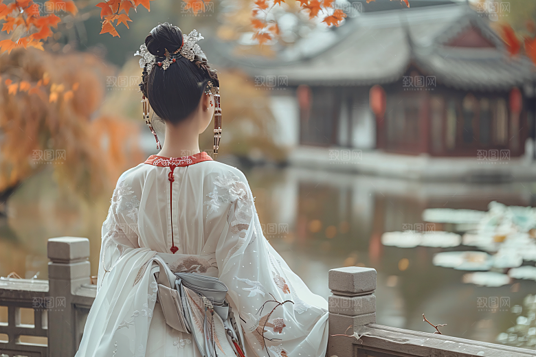 女生旅游背影旅游美女素材