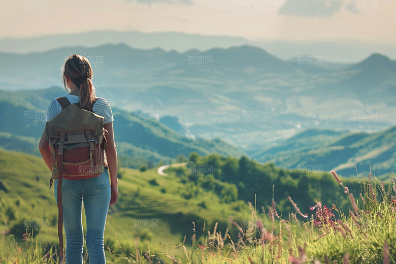 女生旅行背影人物自然摄影图