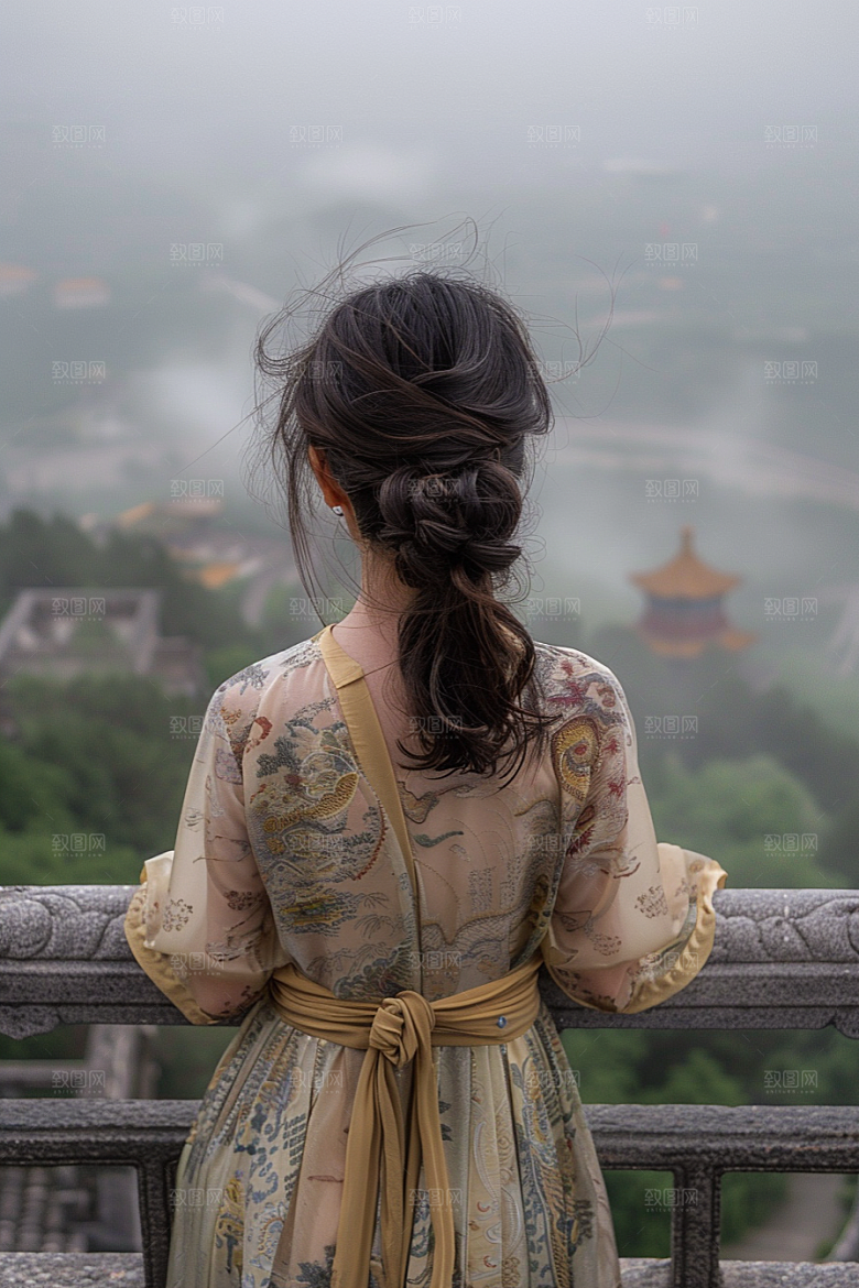 女生旅行背影旅游徒步摄影图