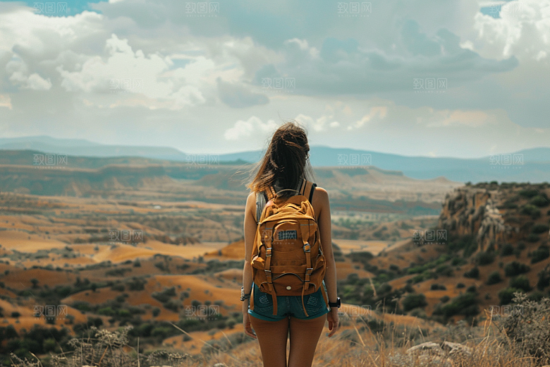 女生旅行背影自然户外摄影图