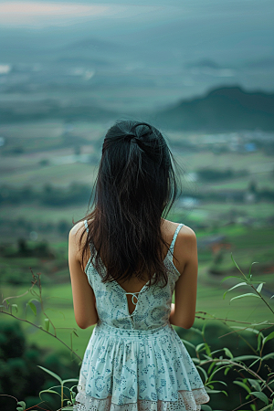 女生旅行背影高清辽阔摄影图