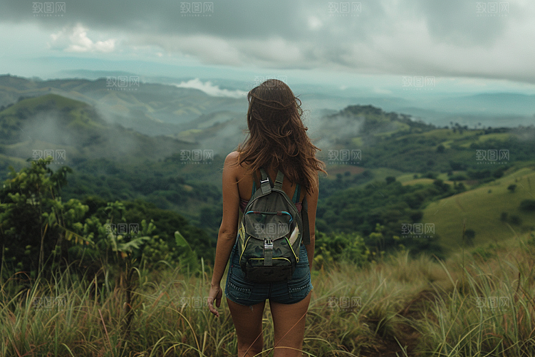 女生旅行背影徒步人物摄影图