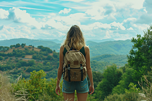 女生旅行背影风光旅游摄影图