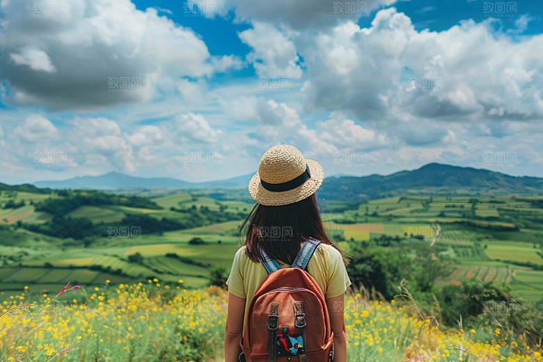 女生旅行背影自然唯美摄影图