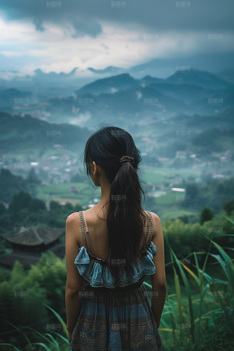 女生旅行背影探险自由行摄影图
