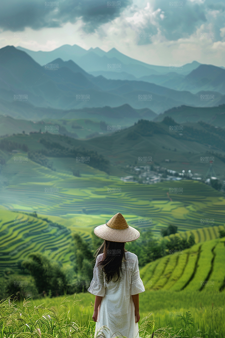 女生旅行背影探险唯美摄影图