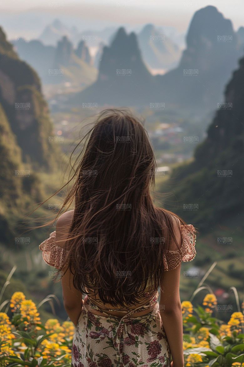 女生旅行背影徒步高清摄影图