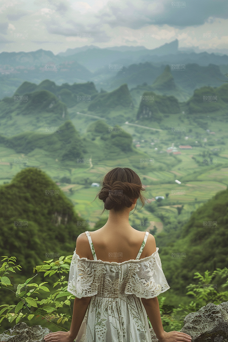 女生旅行背影风光探险摄影图